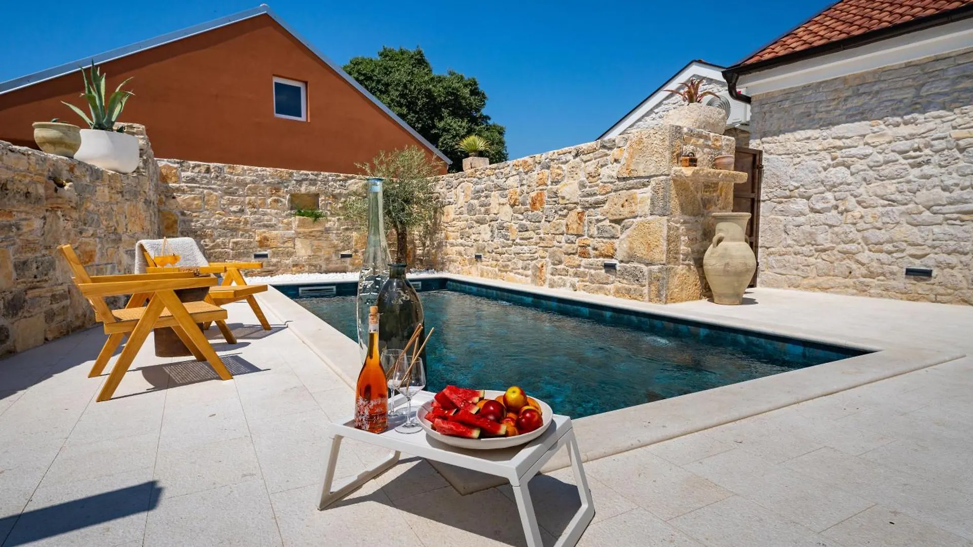 Cortile House Vila Pridraga 0*,